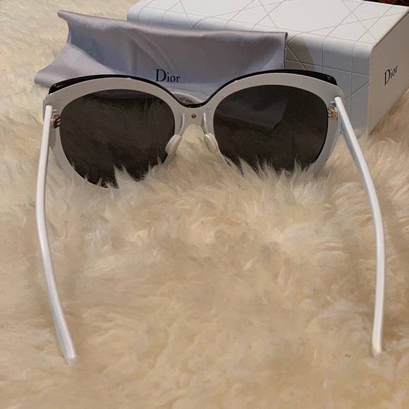 DIOR sunglasses 🕶 - Picture 6 of 6